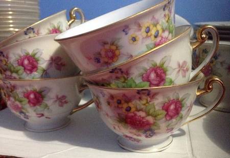 CEB50 Footed Cup