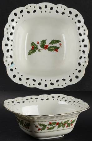 Ivory Holly (Japan) 7'' Pierced Square Bowl