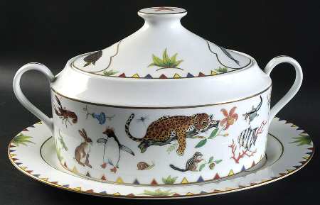 Harmony Oval Tureen & Lid on 14" Platter