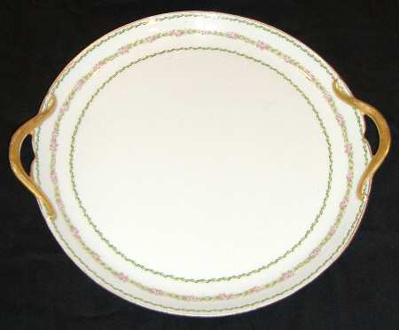 CHF595 Handled Cake Plate