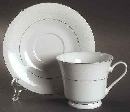 CHP18 Footed Cup & Saucer Set