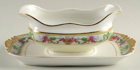 14567 Gravy Boat with Attached Underplate