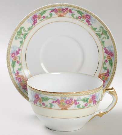 14567 Flat Cup & Saucer Set
