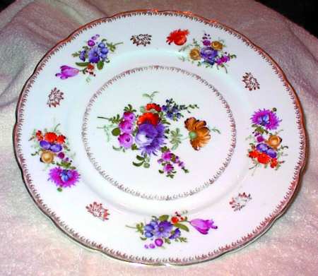 CZE94 Dinner Plate