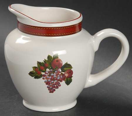 Fruit Garland Creamer