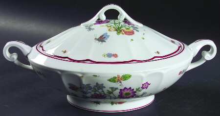 Meissen (Inner Red Line) Oval Covered Vegetable