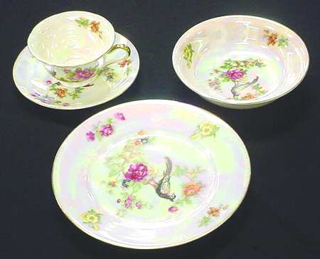 CZE102 Footed Cup & Saucer Set