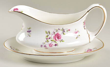 English Rosebud (Smooth Edge) Gravy Boat & Underplate
