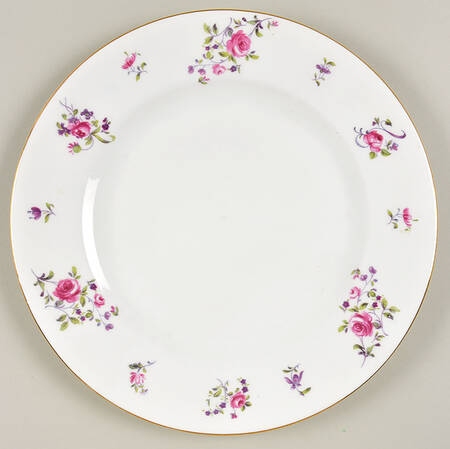 English Rosebud (Smooth Edge) Dinner Plate