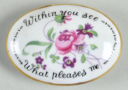 English Rosebud (Smooth Edge) Lid for Oval Trinket Box