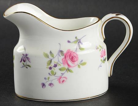 English Rosebud (Smooth Edge) Creamer