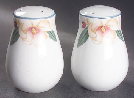 Savannah Grove Salt & Pepper Set