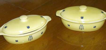 Dutch-Yellow 1.25 Quart Oval Covered Casserole