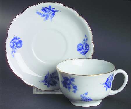 CZE108 Footed Cup & Saucer Set