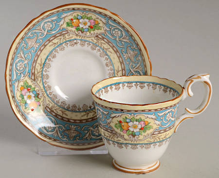 15646 (Scalloped Edge) Footed Demitasse Cup & Saucer Set
