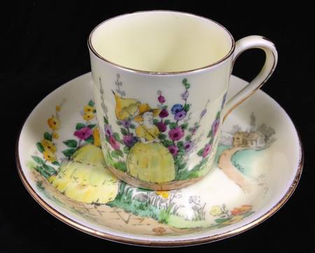 F13399 Flat Cup & Saucer Set