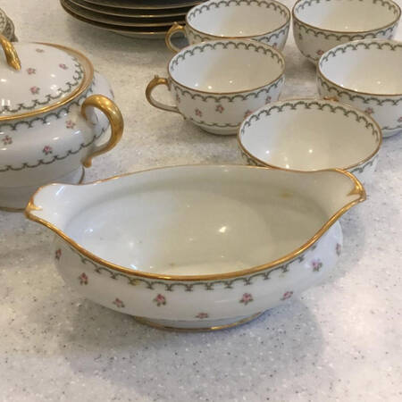 CHF715 Gravy Boat