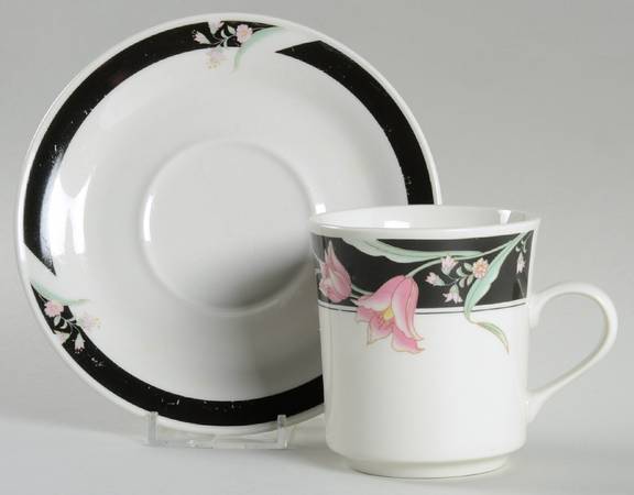 Serena (Cream Background) Flat Cup & Saucer Set