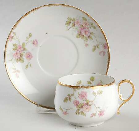 CHF774 Flat Cup & Saucer Set