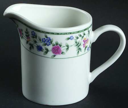 Diane (Stoneware, No Trim) Creamer