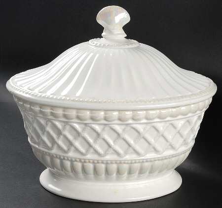 Oceana Oval Covered Vegetable