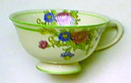D1015g Footed Cup