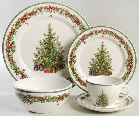 Holiday Celebrations (Green Trim) 5 Piece Place Setting