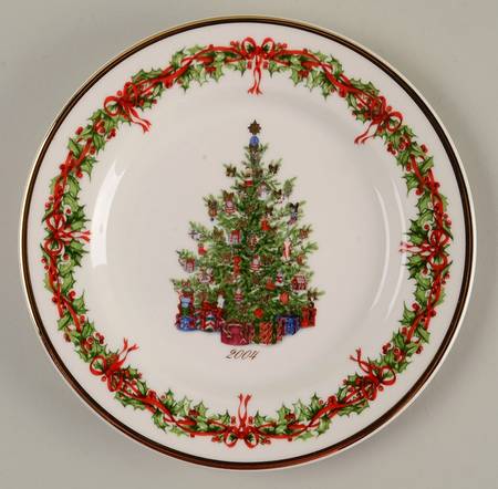 Holiday Celebrations (Green Trim) 2004 Collector Plate
