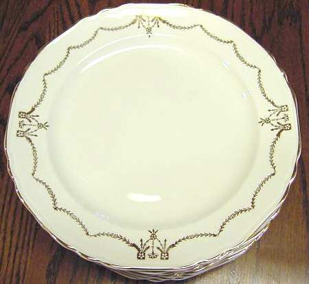 CRP118 by Crown Potteries