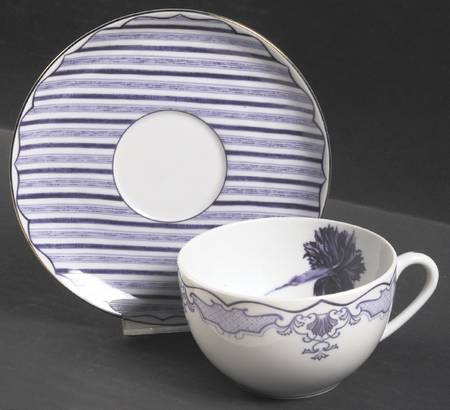 Carteles Postales Flat Cup & Saucer Set