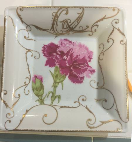 Follement (Gold Trim) Square Appetizer Plate