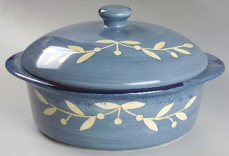 Flora 3 Quart Round Covered Casserole