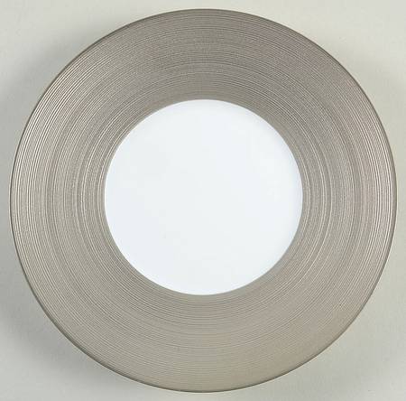 Aile Platine (Platinum) Salad/Dessert Plate