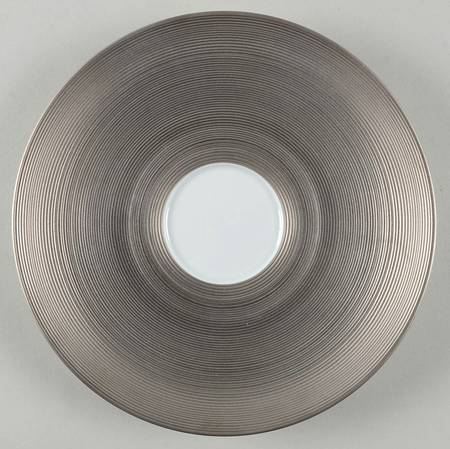 Aile Platine (Platinum) Salad/Dessert Plate