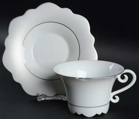 Samoa Snow (Neige) Flat Cup & Saucer Set