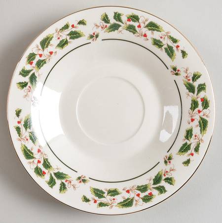 Holly Traditions Saucer