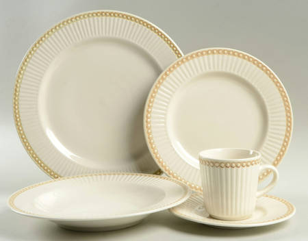 Victorian Pearls 5 Piece Place Setting
