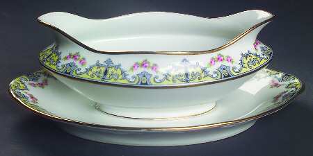 CRG62 Gravy Boat with Attached Underplate by Henri Creanges