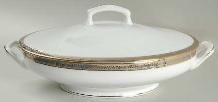 Chambord Oval Covered Vegetable