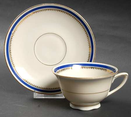 Marne Footed Cup & Saucer Set by Czechia-Czechoslovakia