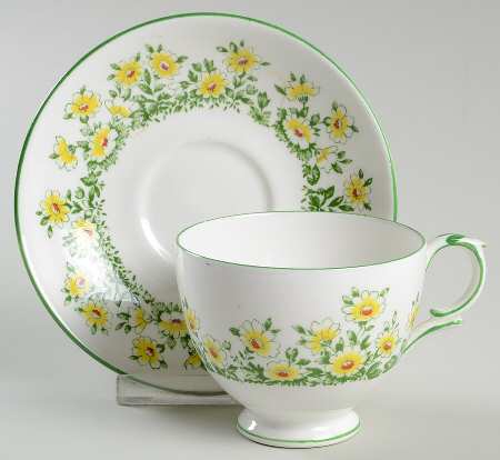 Crs119 Footed Cup & Saucer Set