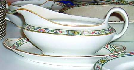 CAN166 Gravy Boat & Underplate