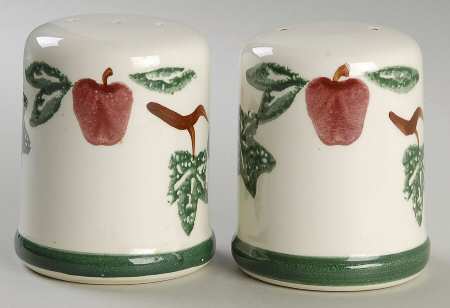 Apple & Ivy Salt & Pepper Set