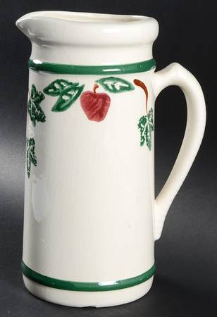 Apple & Ivy 56 Oz Pitcher