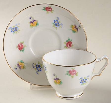 Floral Bouquet (Smooth) Footed Cup & Saucer Set