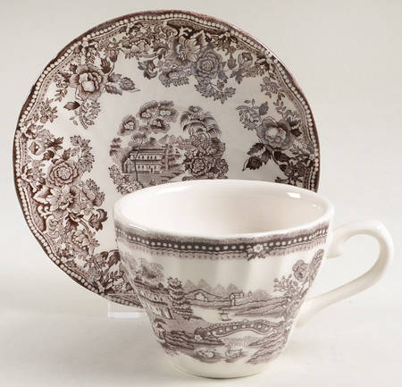 Tonquin Brown Flat Cup & Saucer Set