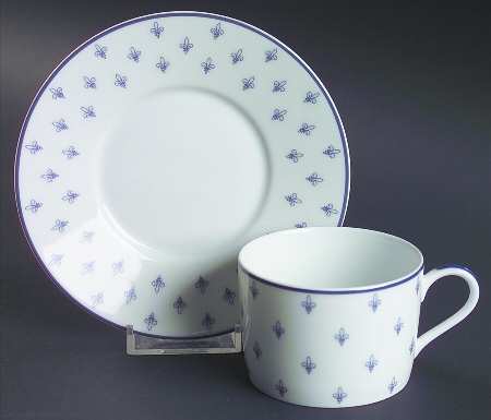 Fleur de Lys (Chateaux Bleus) Flat Cup & Saucer Set