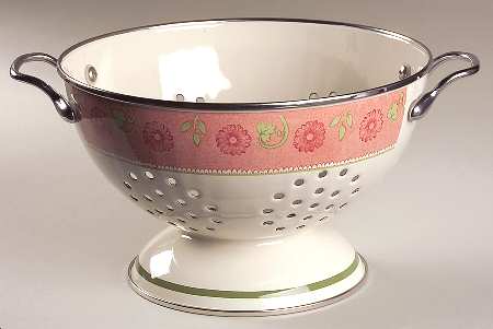 Heirloom Bloom (Corelle) 3 Quart Metal Colander