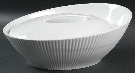 Scandia White 1 Quart Oval Covered Casserole