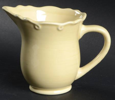 Traditions Yellow (Corelle) Creamer
